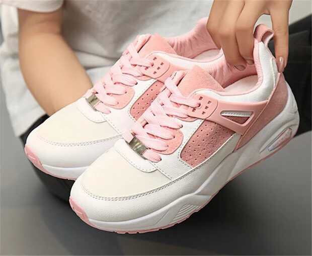 Кроссовки белые с розовым